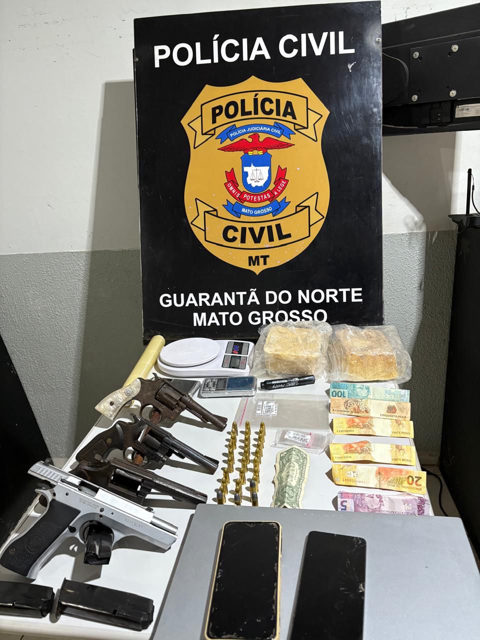 Polícia Civil prende dois suspeitos por tráfico de drogas e associação para o tráfico