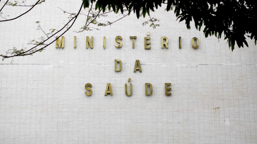 Pacientes do SUS começam a ser atendidos em hospital privado