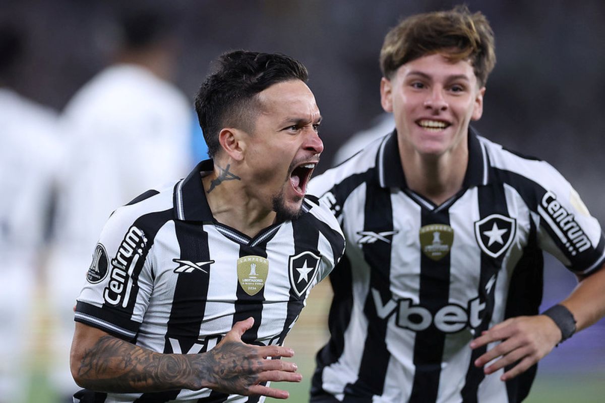 Botafogo vence LDU em casa e abre vantagem nas oitavas da Libertadores