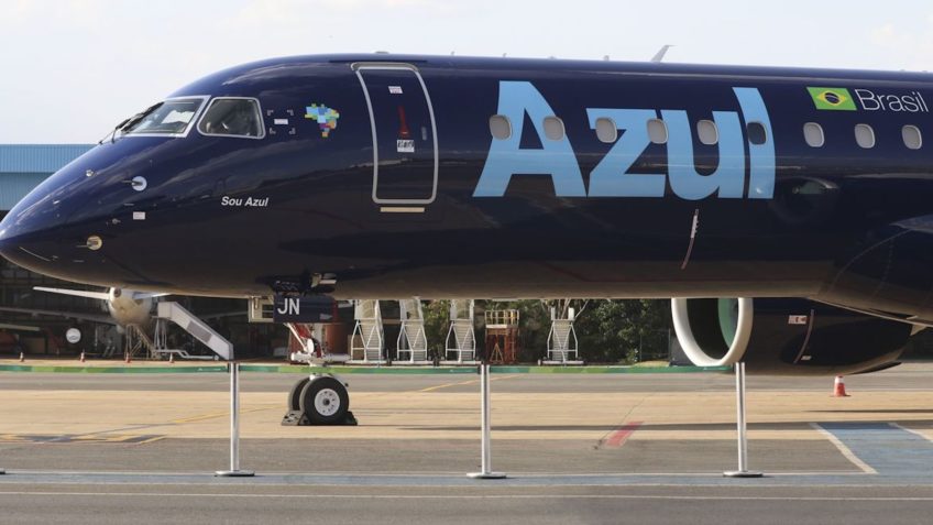 Azul tem prejuízo de R$ 475 milhões no 2º trimestre de 2025