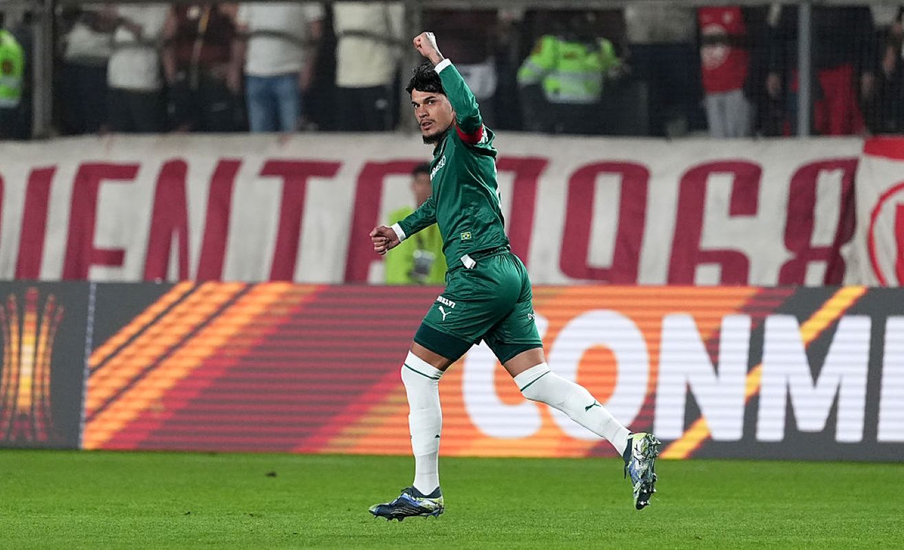 Gustavo Gómez faz gol e atinge marcas históricas na Libertadores