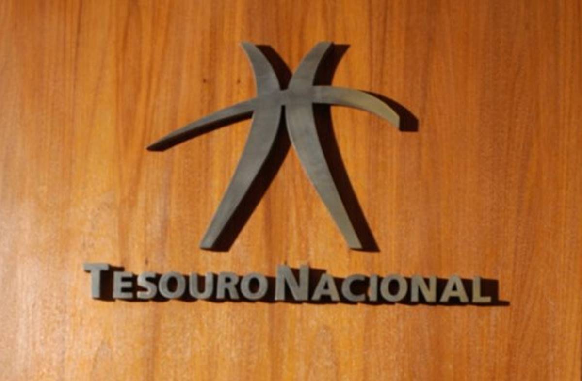 Tesouro paga R$ 505 milhões em dívidas de estados e município