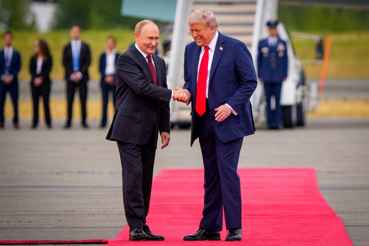 Kremlin informa que reunião entre Putin e Trump pode durar até 7 horas