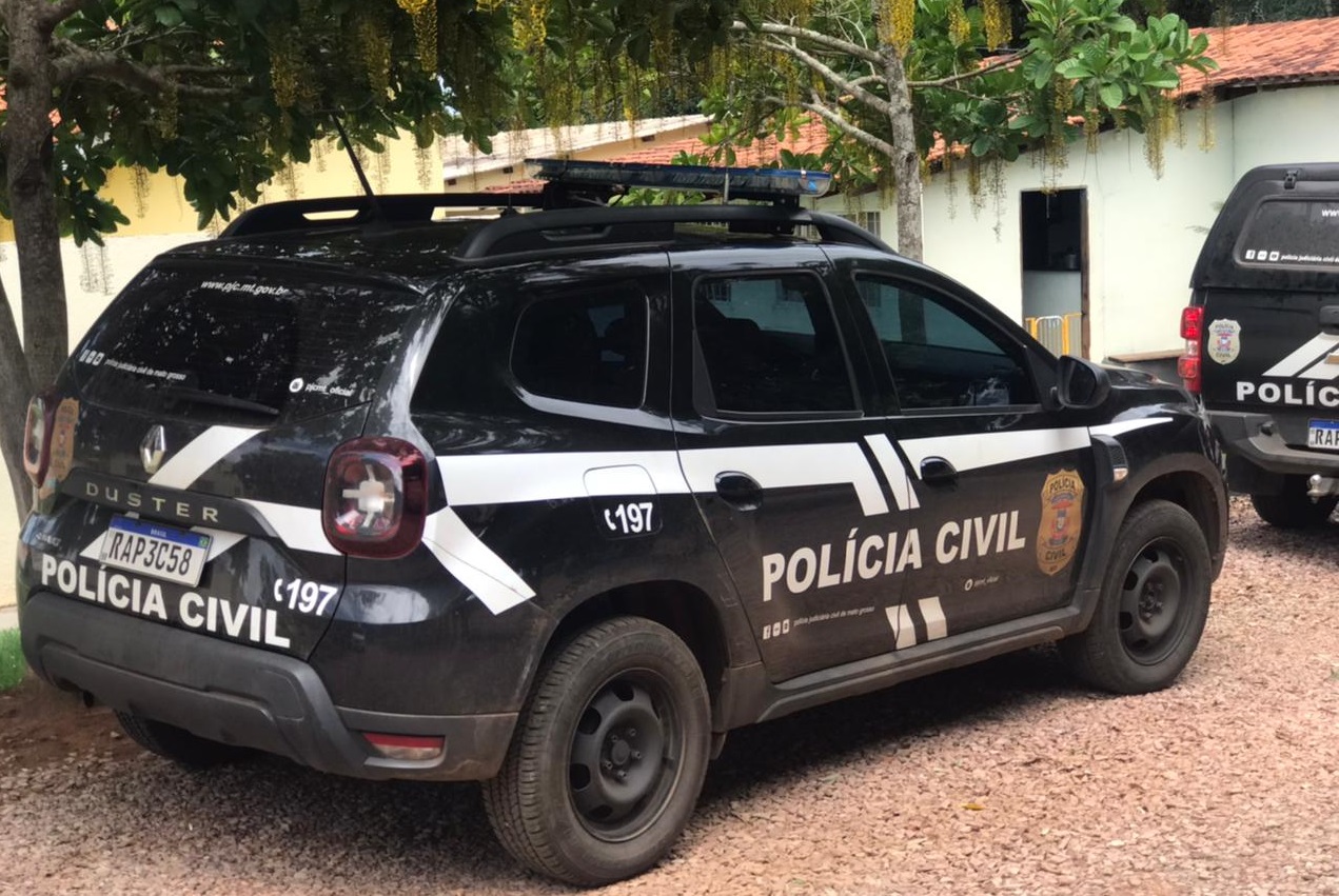 Polícia Civil prende casal e desarticula ponto de venda de drogas em Juara