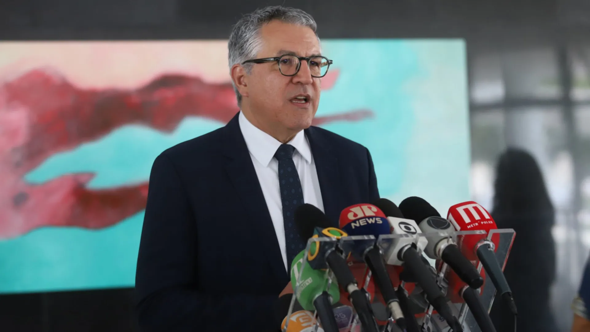 Família de Padilha, ministro de Lula, tem visto aos EUA cancelado