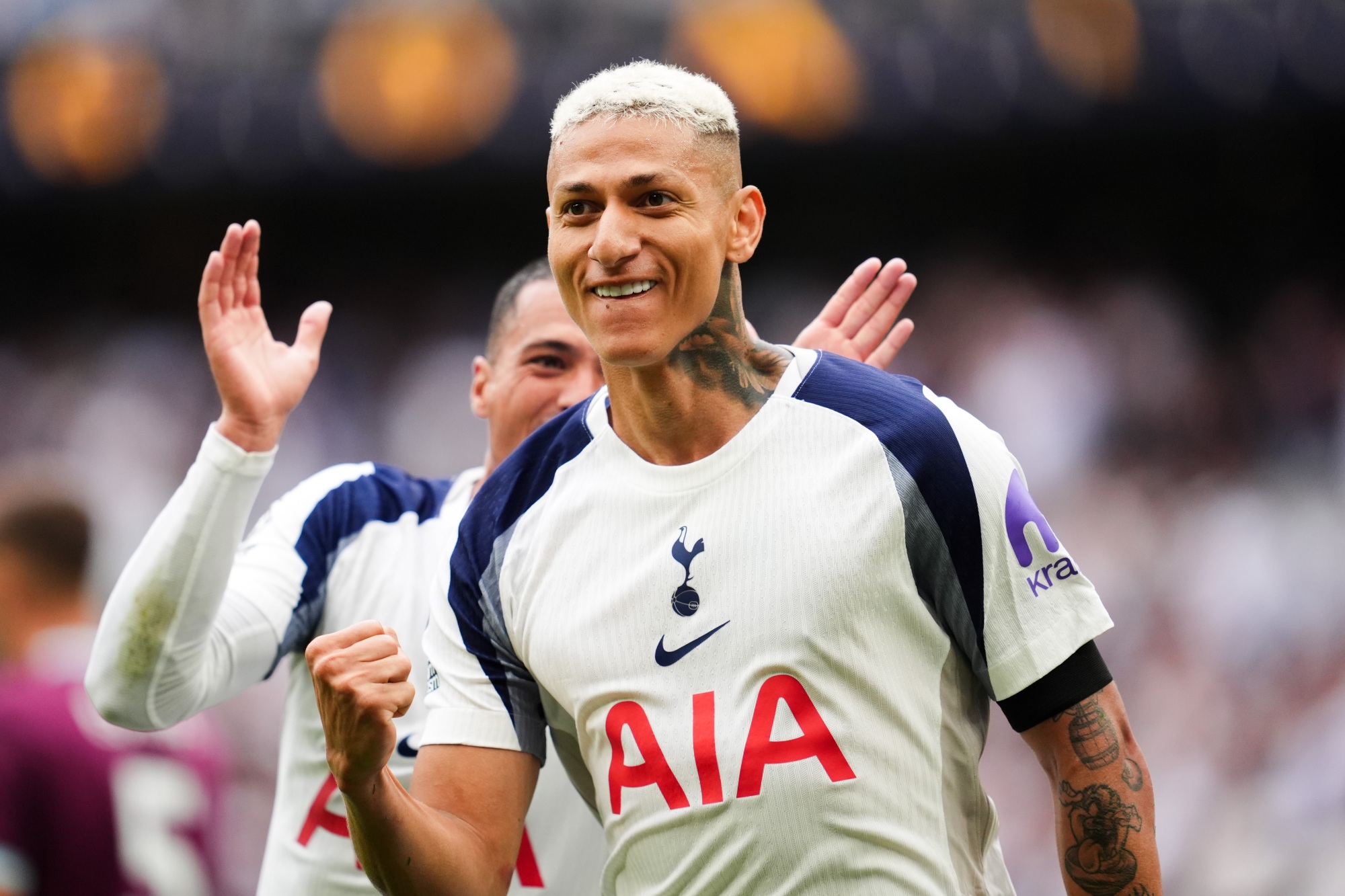 Vídeo: Richarlison faz golaço em vitória do Tottenham sobre o Burnley