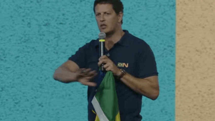 Zema reúne condições para ser um grande presidente, diz Salles