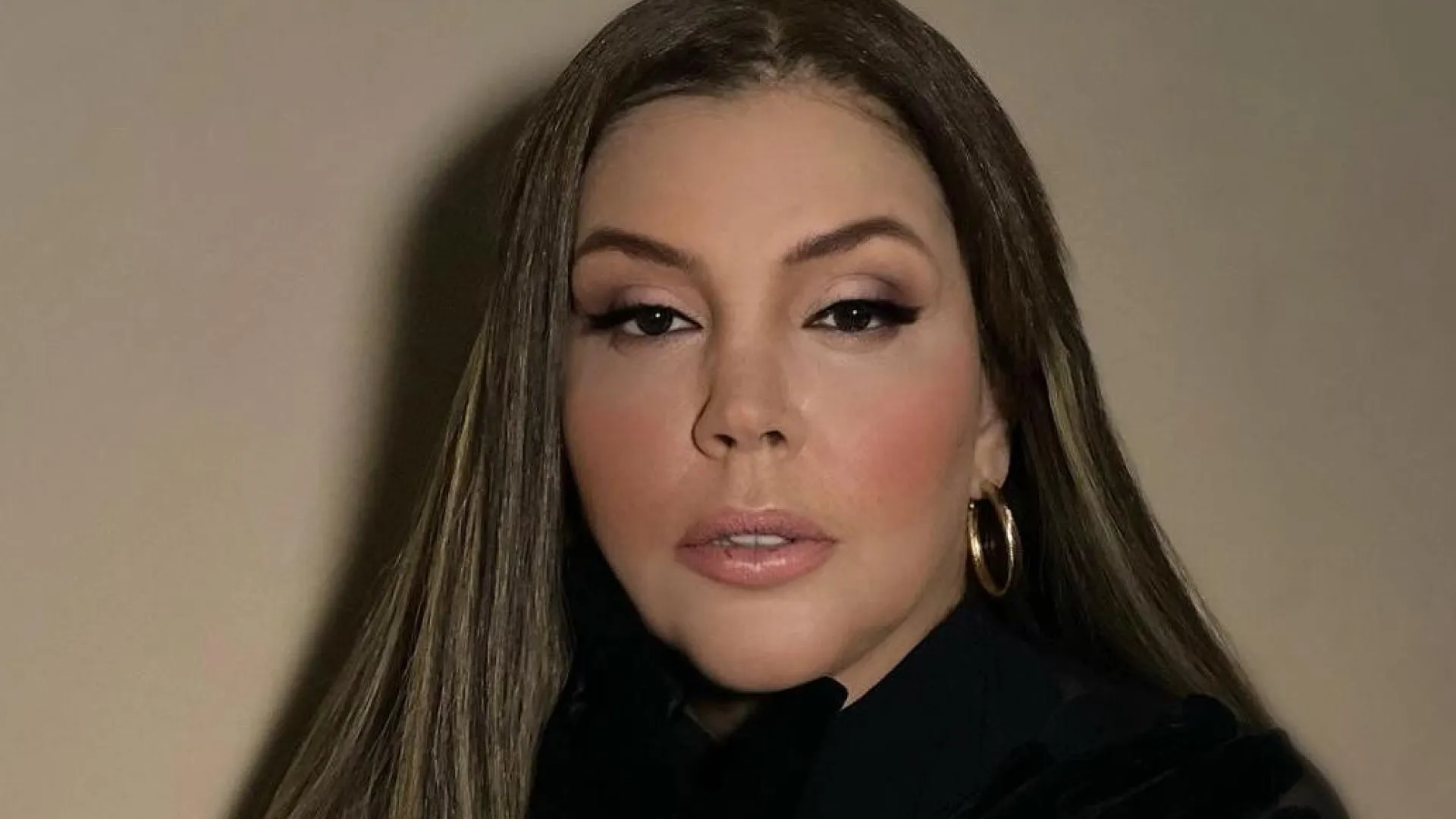 Simony se diz 'grata' em fala sobre superação do câncer de intestino