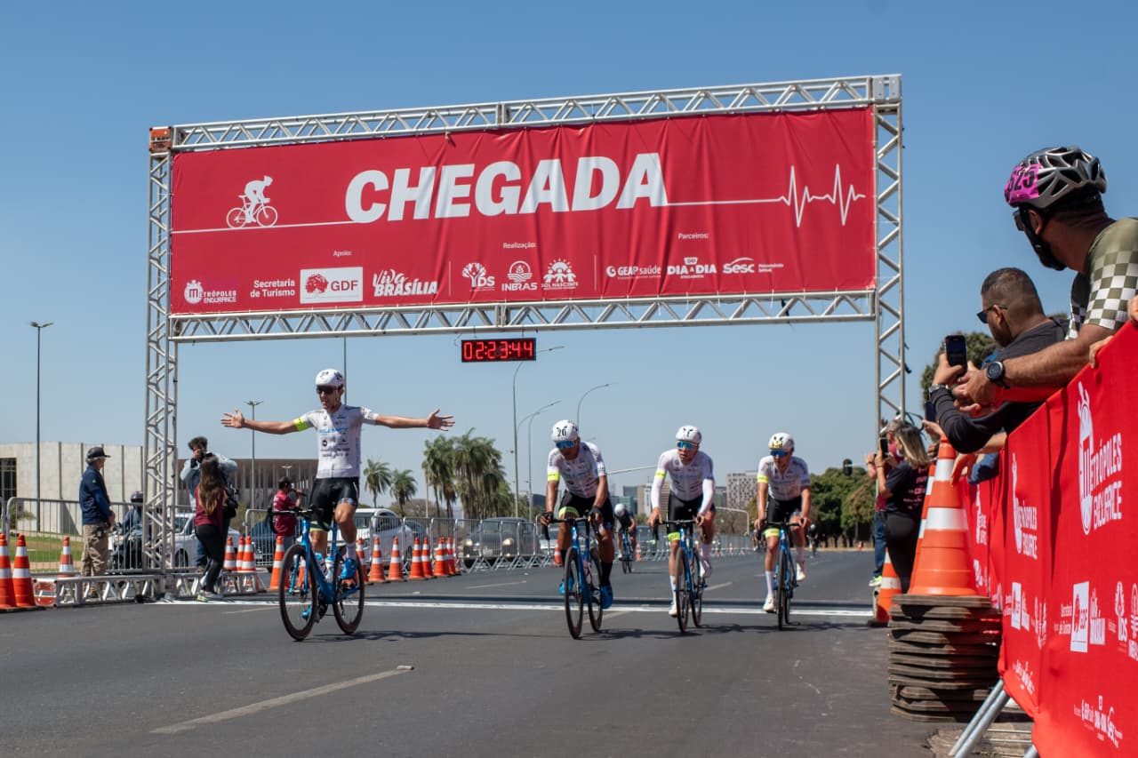 Metrópoles Endurance Cycling: confira os vencedores da Elite Masculina