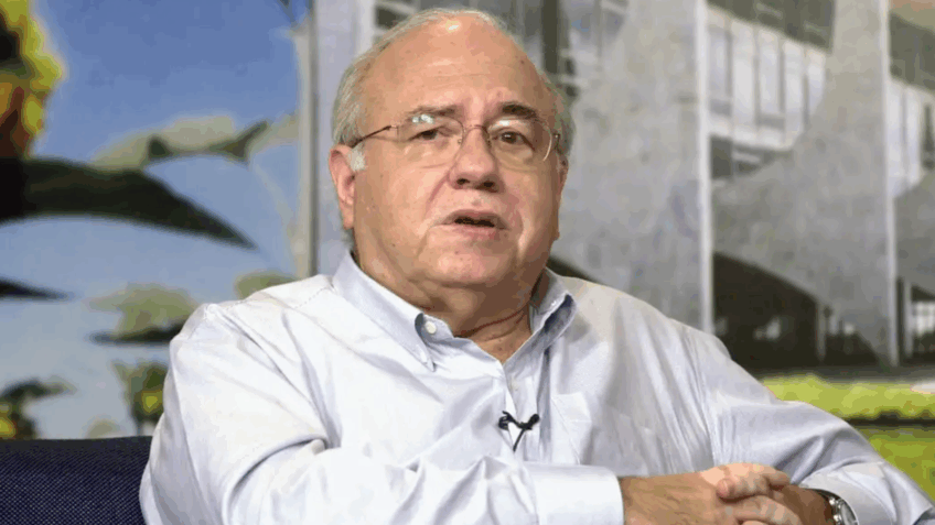 Escritor Luis Fernando Verissimo é internado em UTI em Porto Alegre