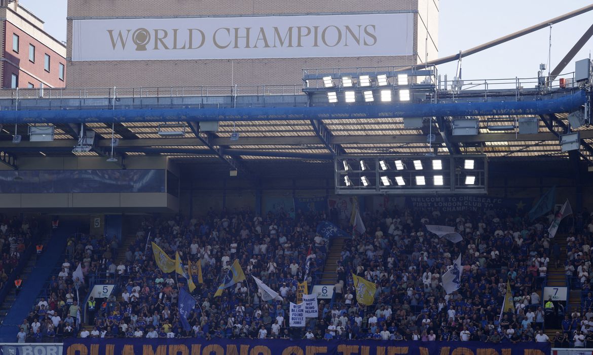 Campeão mundial Chelsea estreia sem gols com Palace na Premier League