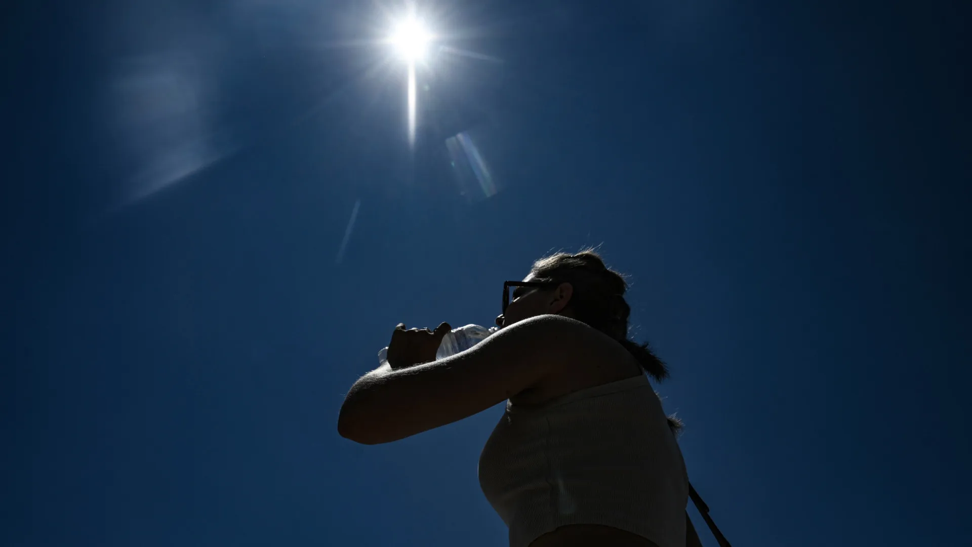 'Explosão de calor' assusta turistas na Espanha com ventos de 100 km/h