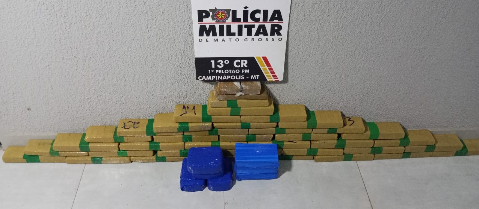 Polícia Militar apreende 46 tabletes de entorpecentes e prende faccionado por tráfico em Campinápolis