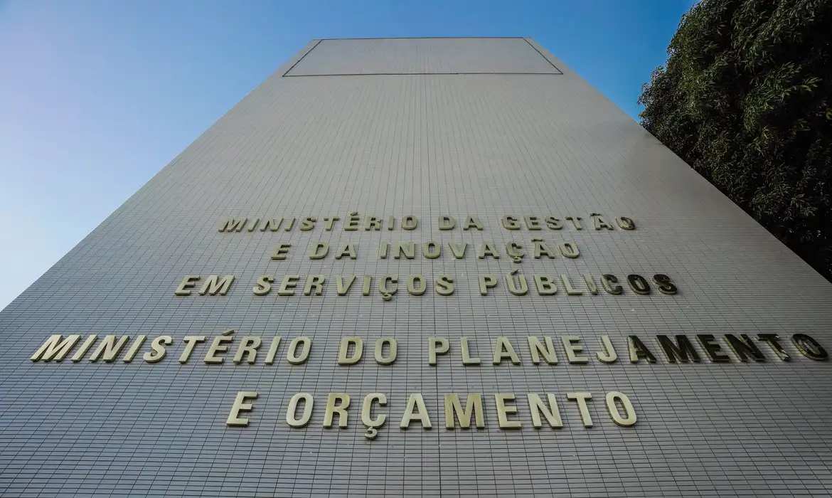 Subsídios da União caem pela primeira vez em 4 anos