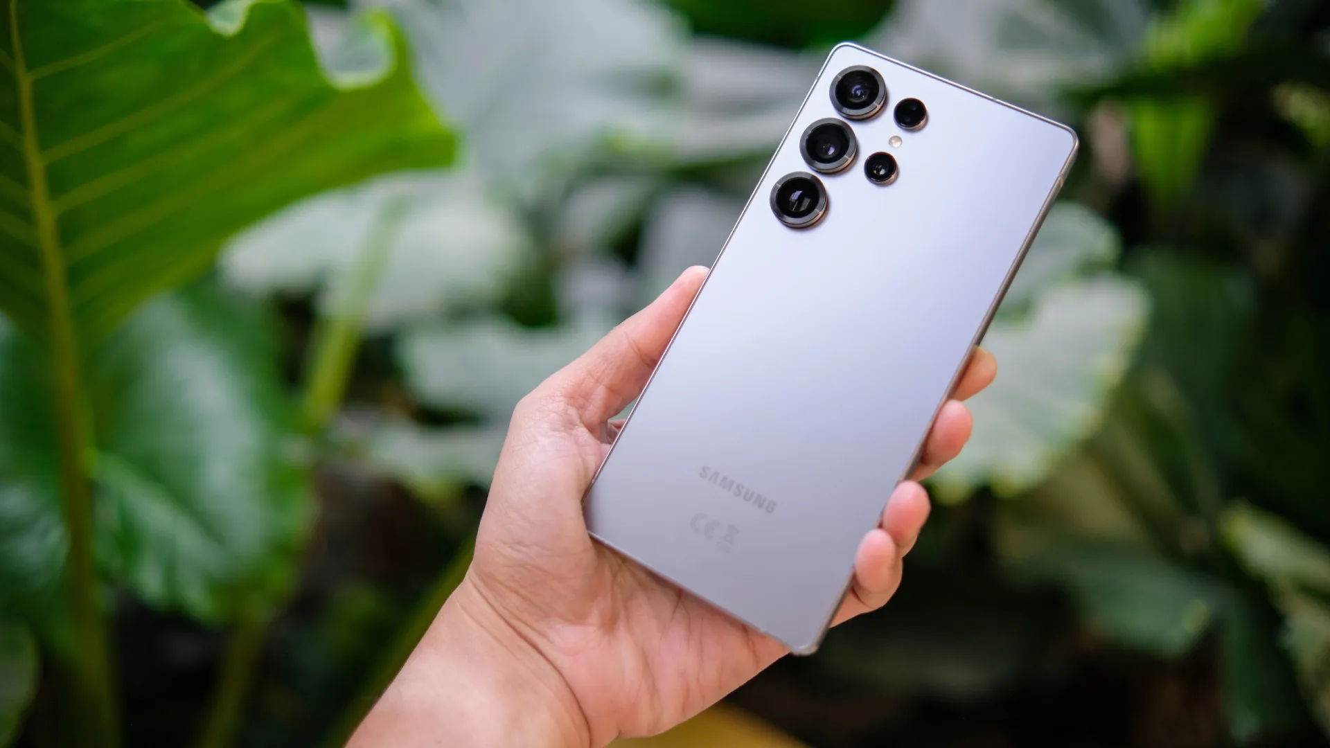 Galaxy S26 Ultra terá tela com tecnologia à prova de curiosos