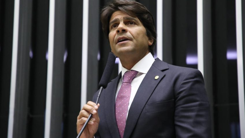 Relator da reforma administrativa quer estatais no teto remuneratório