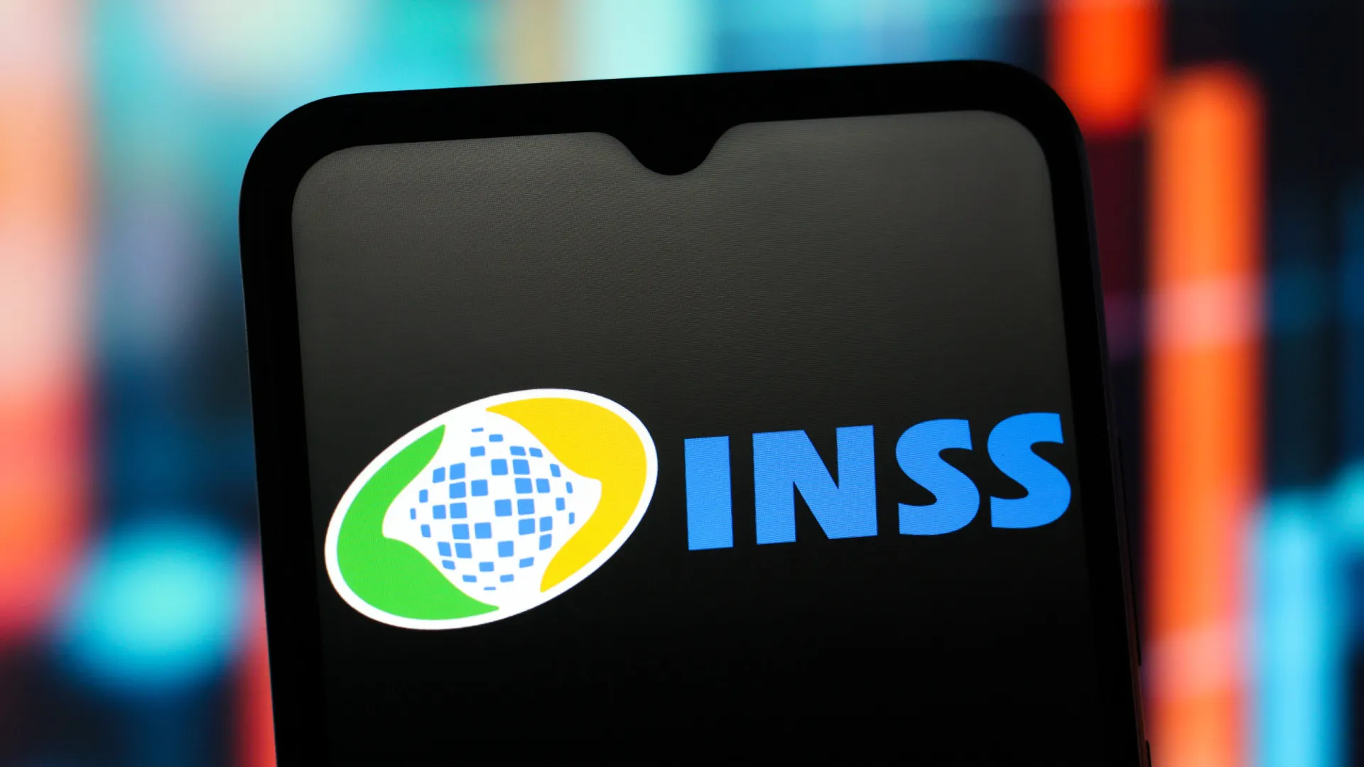 Oposição derrota candidato do governo e vai comandar CPI do INSS