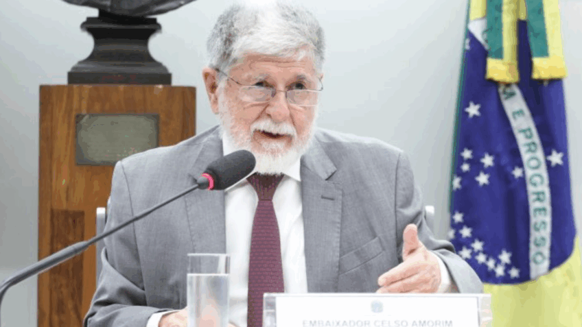 Os EUA não querem negociar tarifaço, diz Amorim