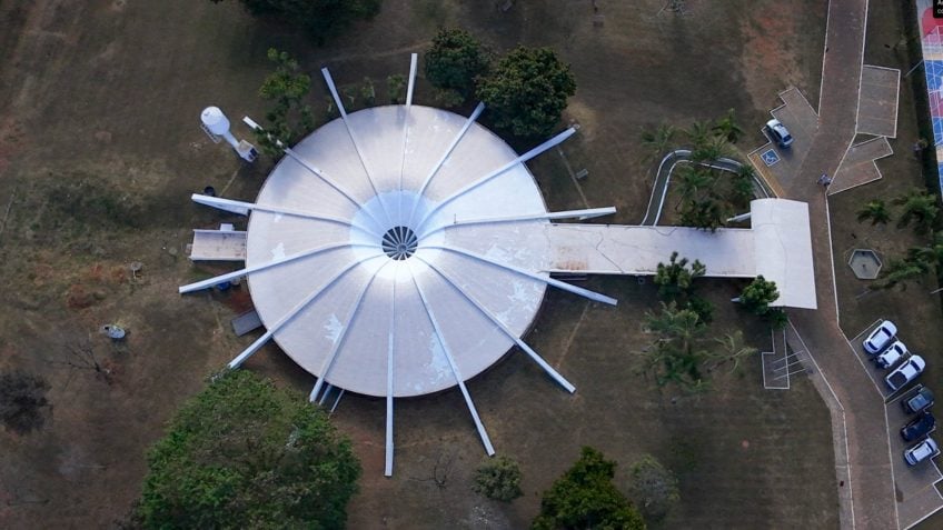 Instituto com terreno de R$ 60 milhões em Brasília tem racha