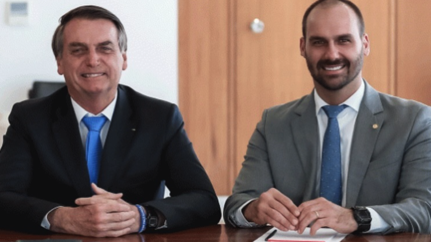 Relatório da PF indica penas de até 12 anos para Bolsonaro e Eduardo