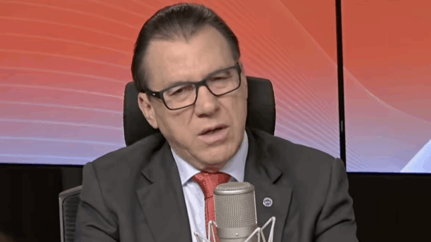 Falências disparam enquanto governo celebra recordes de emprego