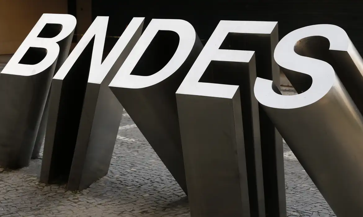 BNDES tem lucro de R$ 13,3 bilhões no primeiro semestre de 2025