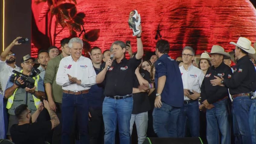 Em Barretos, Tarcísio chama prisão de Bolsonaro de "injustiça"