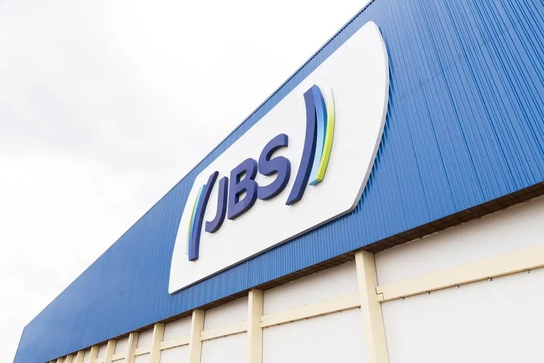 JBS entrará no índice FTSE US; ação alcança máxima histórica de US$ 15,99