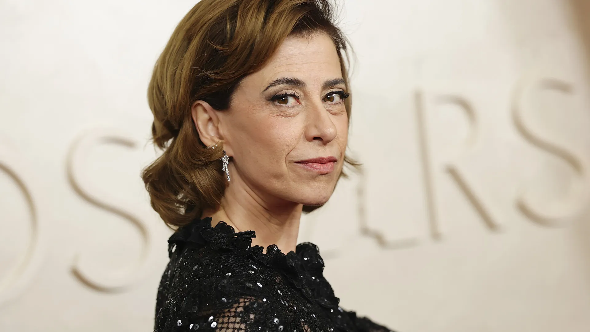 'Ser monogâmico nos dias atuais é revolucionário', diz Fernanda Torres