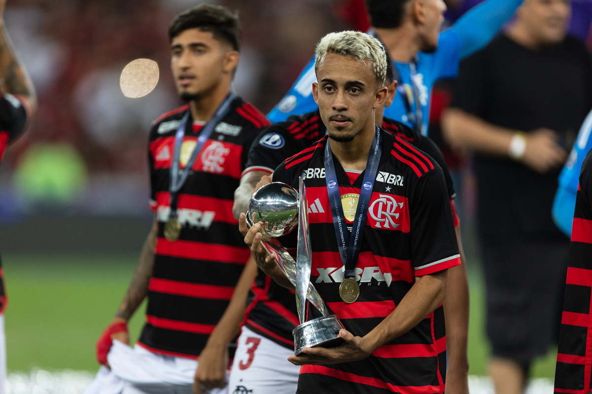 Após investida árabe, Matheus Gonçalves se despede do Flamengo