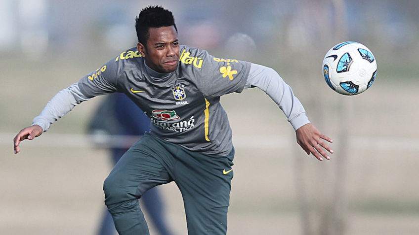 Toffoli vota para manter Robinho preso