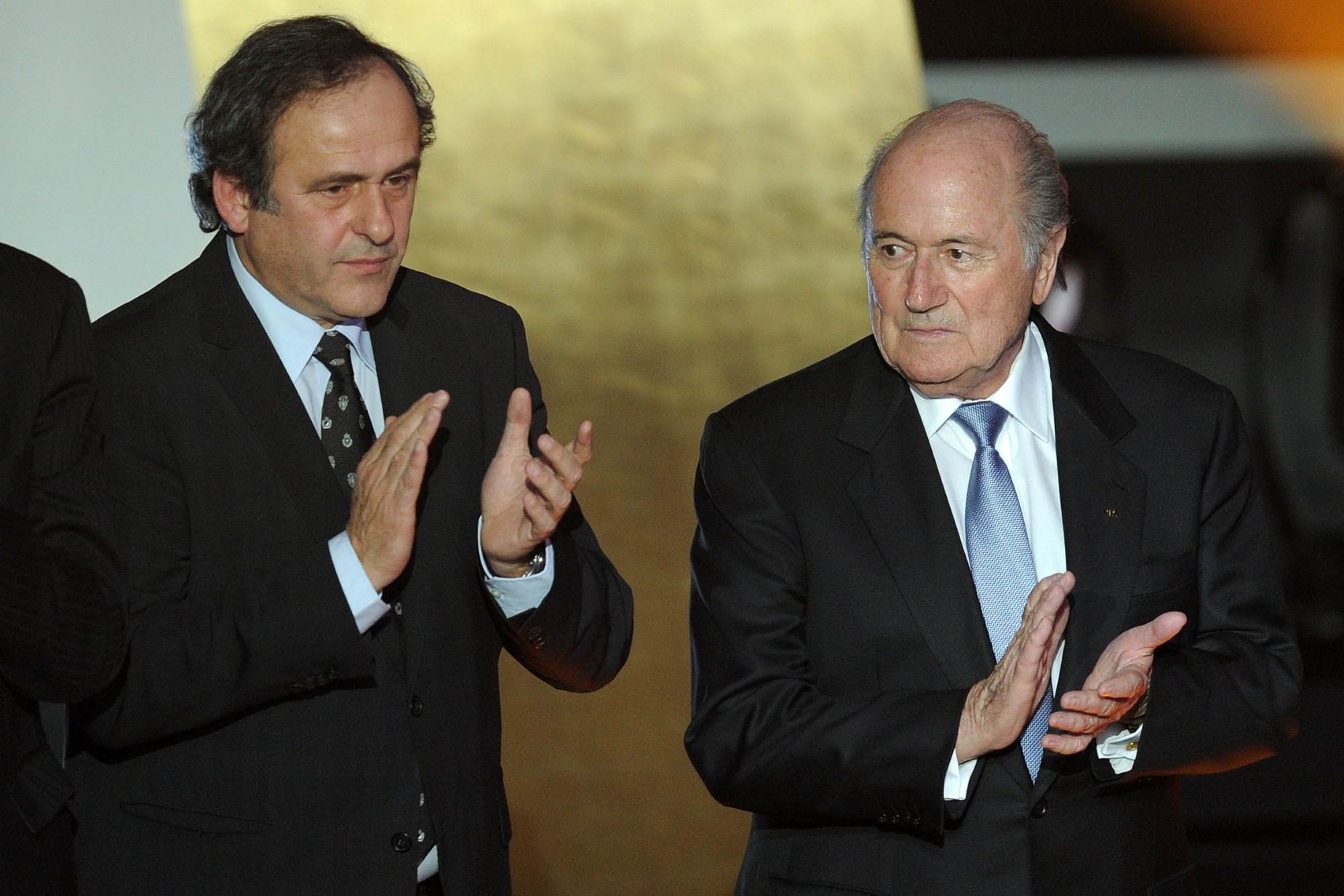 Platini e Blatter são definitivamente absolvidos em caso de corrupção