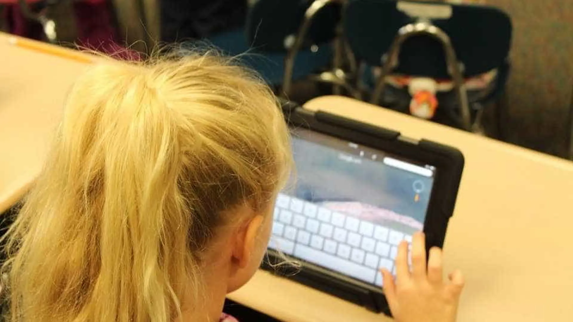 Minha filha se cortava em lugares que a roupa escondia, diz mãe de vítima de crime virtual