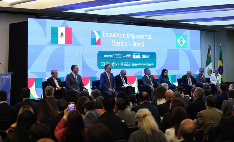 Encontro reúne mais de 350 empresários no México