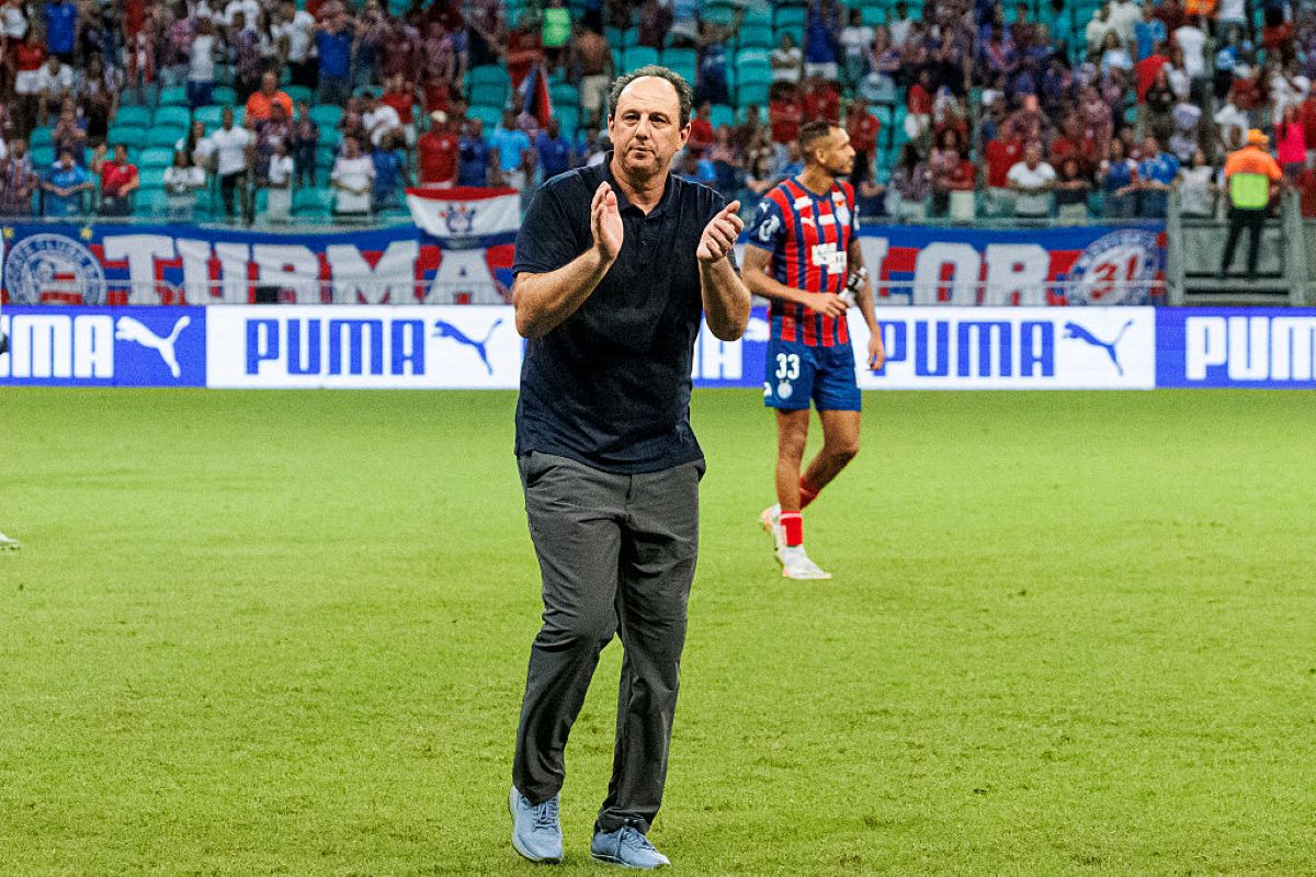 Rogério Ceni exalta Juba após gol e projeta jogador na Seleção