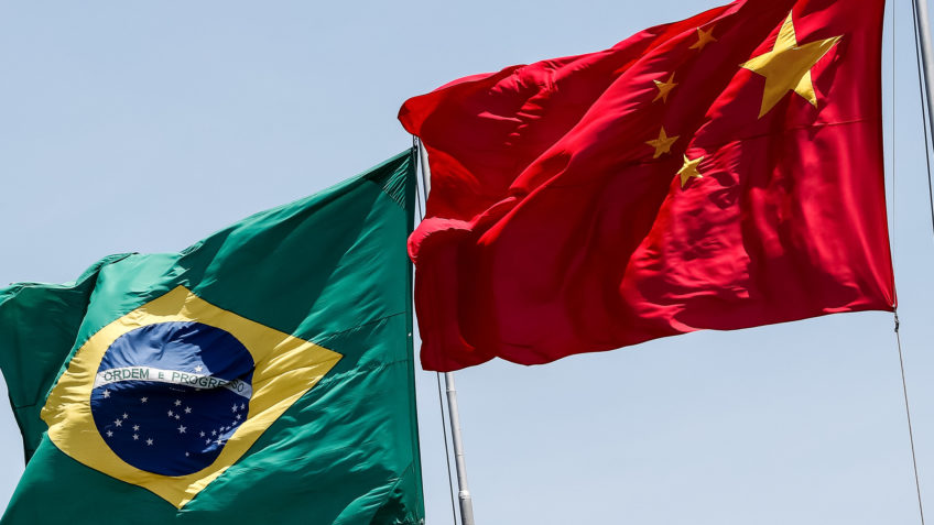 China diz que Lula e Xi Jinping constroem "futuro compartilhado"