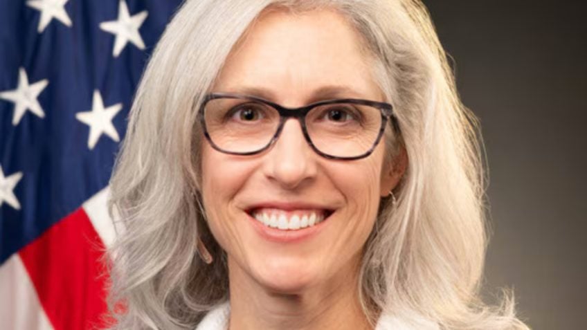 Chefe do CDC foi demitida por ser contra mudar política de vacinas