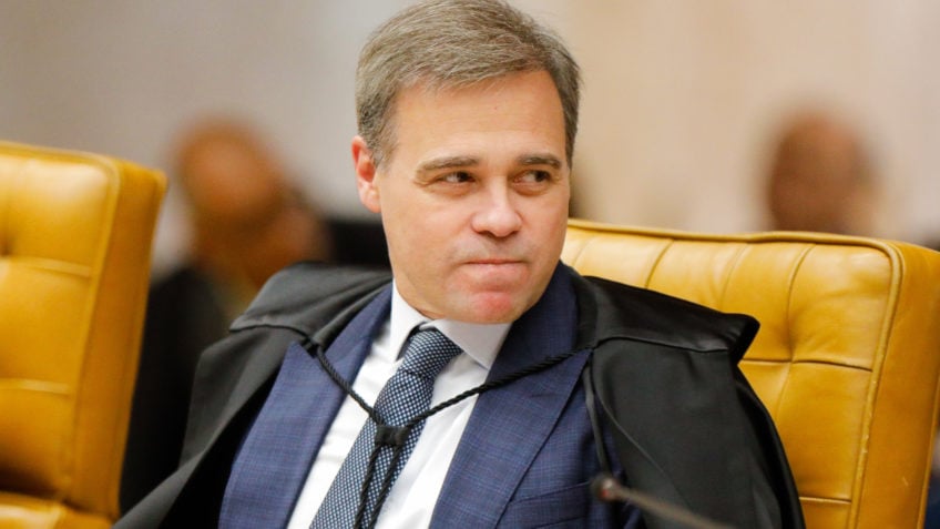 Mendonça aceita integrar conselho de fundação de medicina