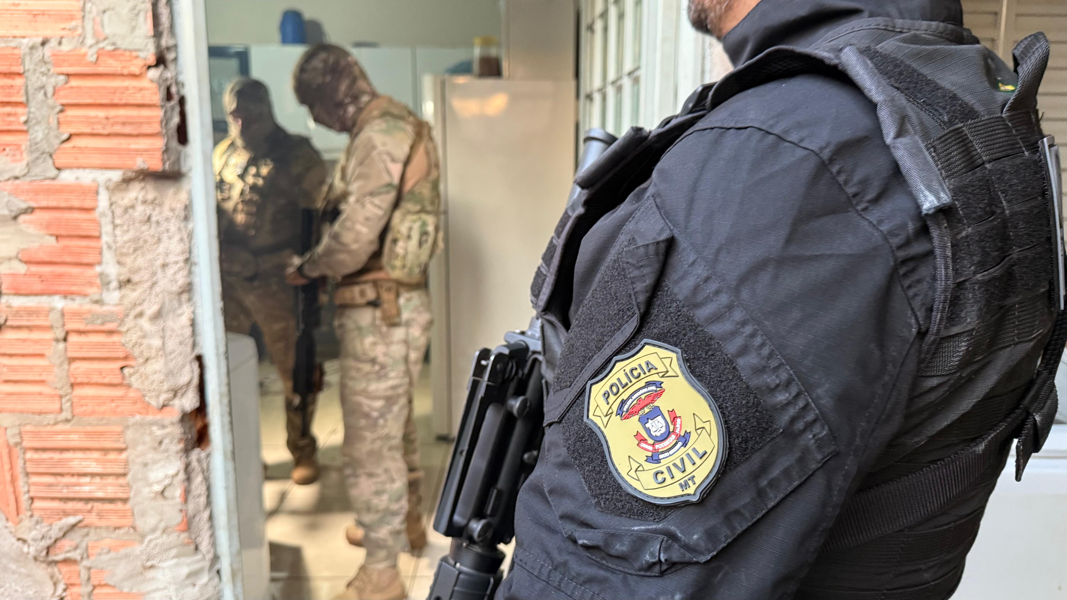 Polícia Civil cumpre 70 mandados contra facção criminosa ligado ao tráfico de drogas em Primavera do Leste