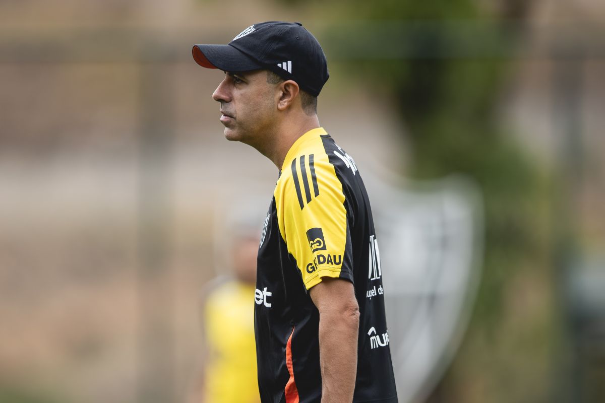 Saiba quem assume o comando do Atlético-MG após a demissão de Cuca