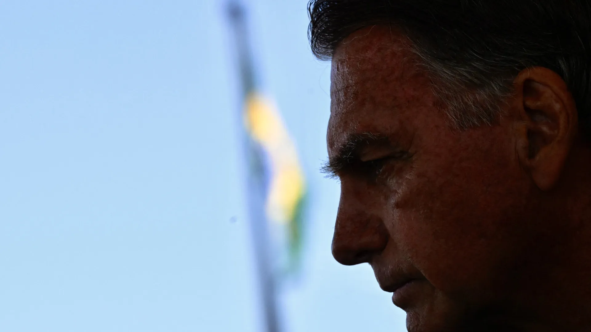 Bolsonaro deve perder patente se condenado; procedimento é alvo de divergência entre STF e STM