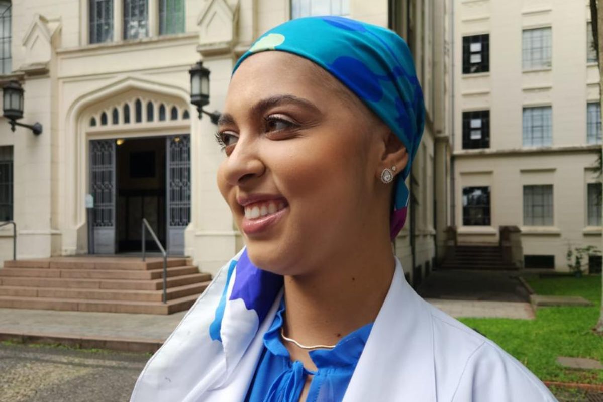 “Não podia comer”, diz médica que teve doença crônica após transplante