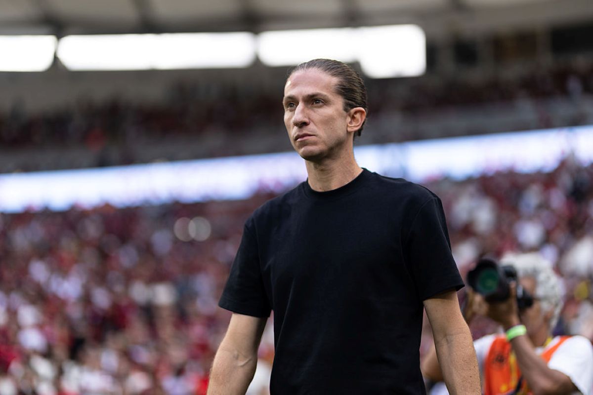Filipe Luís vê superioridade do Flamengo, apesar de “vazamento” no fim