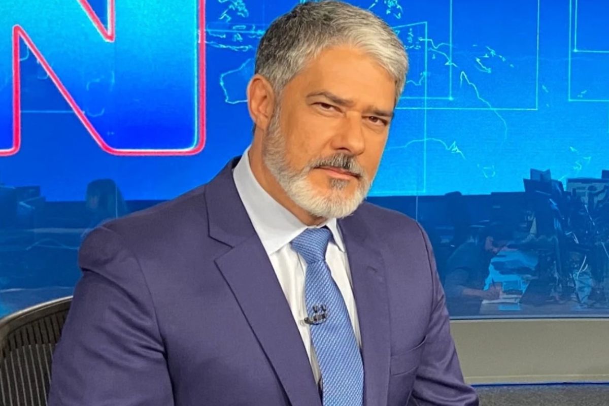Vídeo: equipe do JN reage após anúncio de saída de William Bonner