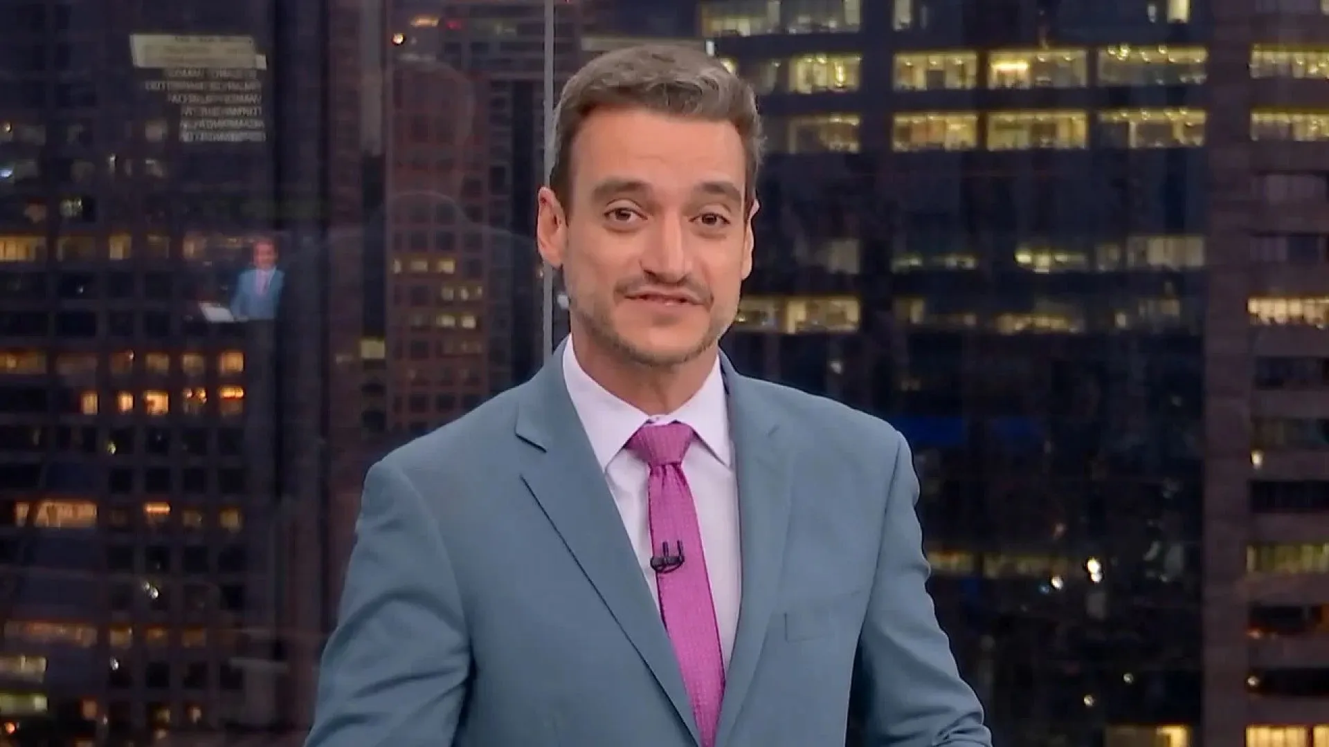Quem é Tiago Scheuer, que será o novo âncora do Hora Um