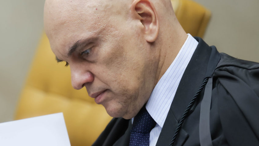 Moraes abre prazo para alegações finais de núcleo 2