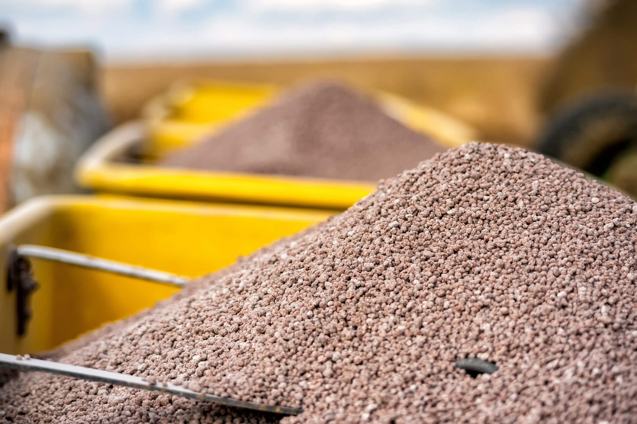 Safra 2025/26 inicia com relações de troca desfavoráveis no mercado de fertilizantes