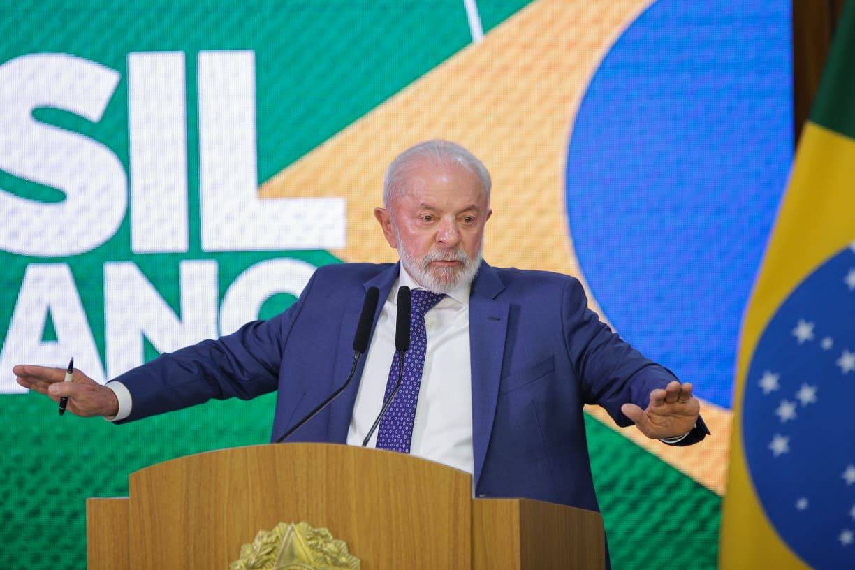 EUA: Lula diz que navios de guerra no Caribe são “fator de tensão”