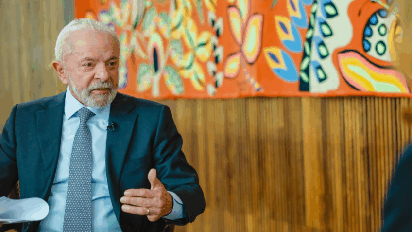 Diplomacia brasileira quer telefonema de Lula a Trump