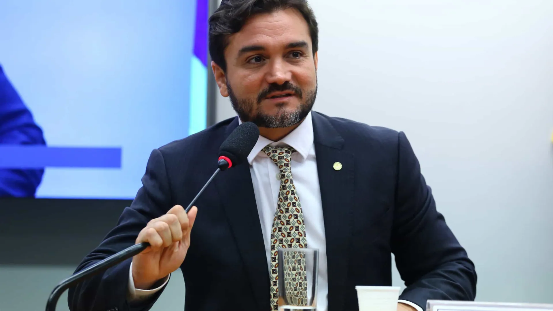 Centrão usa julgamento de Bolsonaro para acelerar saída do governo e resgatar pautas polêmicas
